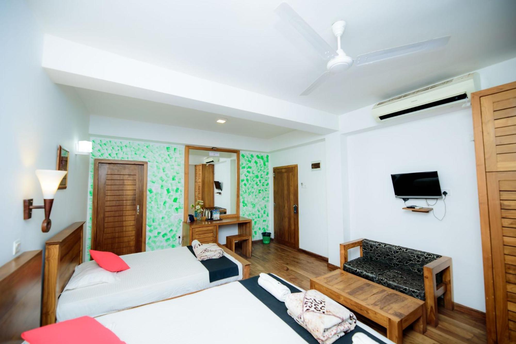 Hotel Sea Line กอลล์ ภายนอก รูปภาพ